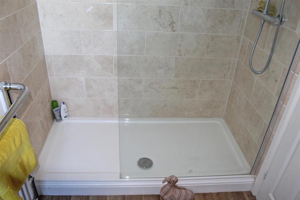 En suite shower room
