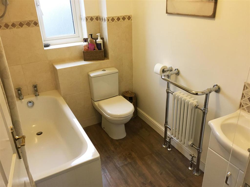 Re fitted family bathroom