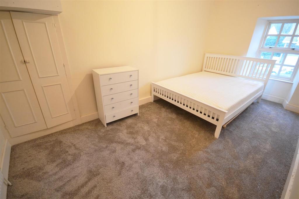 BEDROOM TWOI.jpg