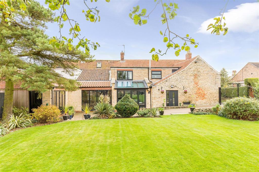 Ryland Road, Welton, Lincoln 5 bed house £585,000