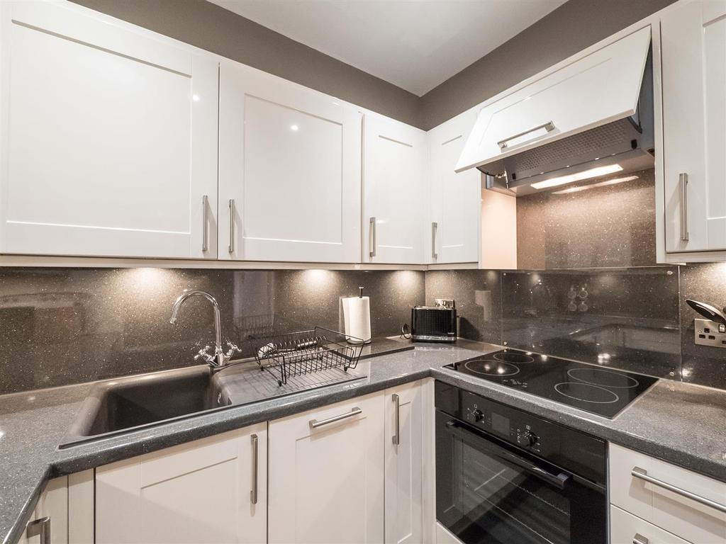 22 (2F3) Duncan Street, Edinburgh... 1 bed flat £185,000