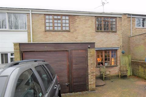 4 Farnham Drive, Caversham, Reading, RG4 6NY