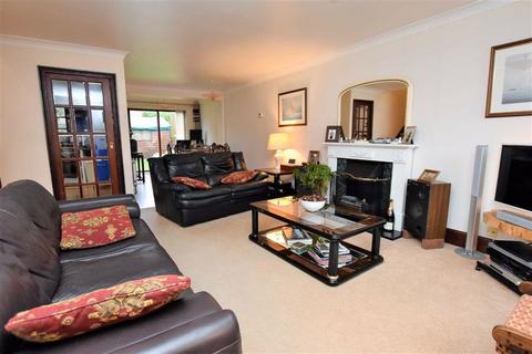 4 Farnham Drive, Caversham, Reading, RG4 6NY