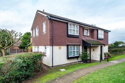 23 Doveney Close, Orpington, BR5 3WE