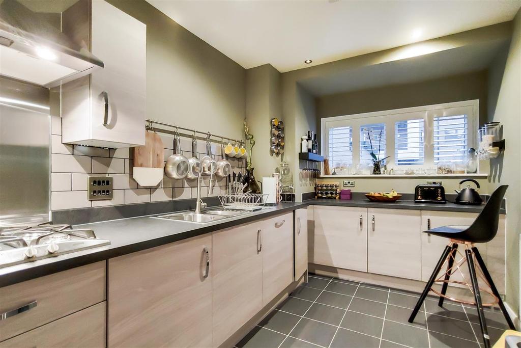 3 Kitchen-1.jpg