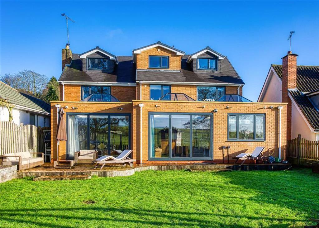 25, Wightwick Hall Road, Wightwick... 6 bed detached house £749,950