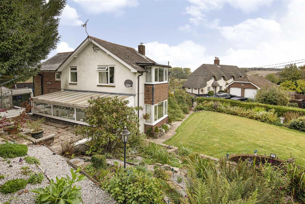 Jarvis Street, Upavon 3 bed detached house £479,000