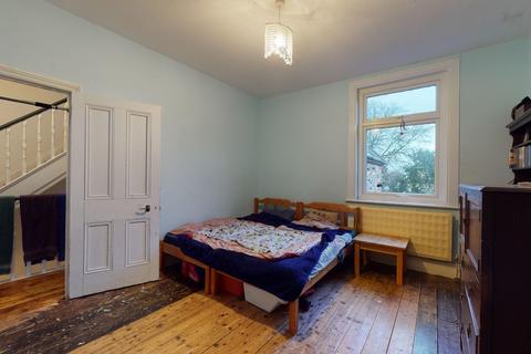 23 Beachborough Road, Folkestone, CT19 4AA