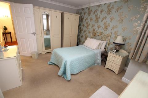 132 Norman Lane, Bradford, BD2 2JU