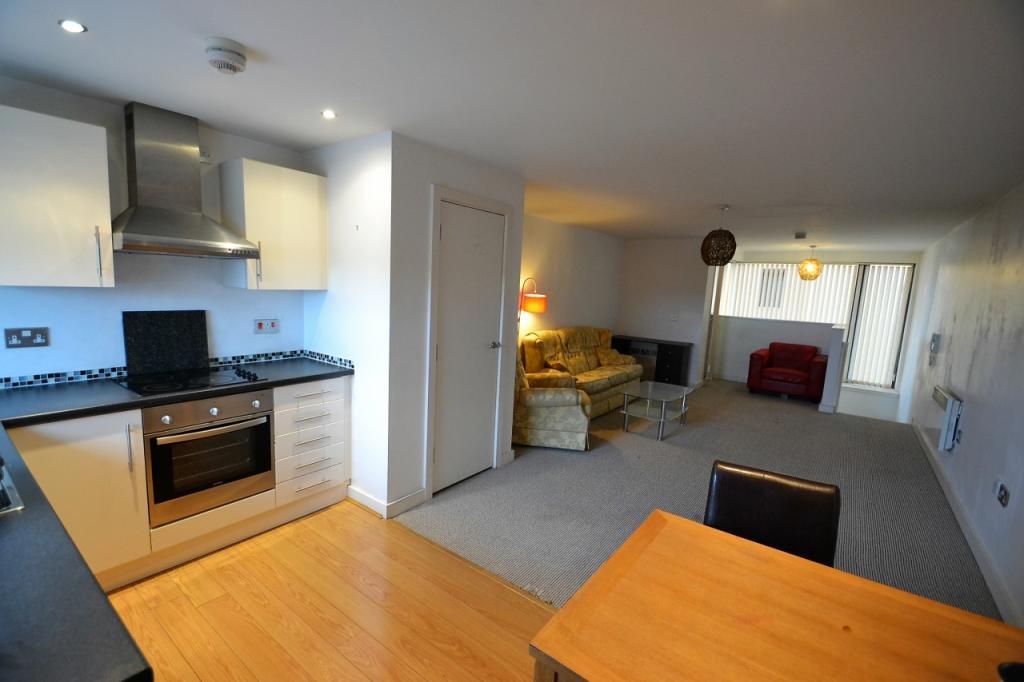 Life Building, Hulme High Street... 2 bed apartment - £925 pcm (£213 pw)