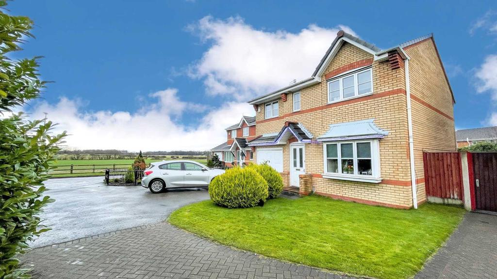Makerfield Drive, Newton Le Willows 4 bed detached house £270,000