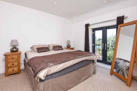 4 bedroom semi-detached house to rent, Stonesfield,  Witney,  OX29