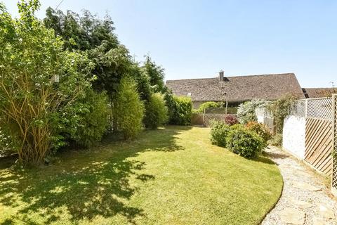 4 bedroom semi-detached house to rent, Stonesfield,  Witney,  OX29