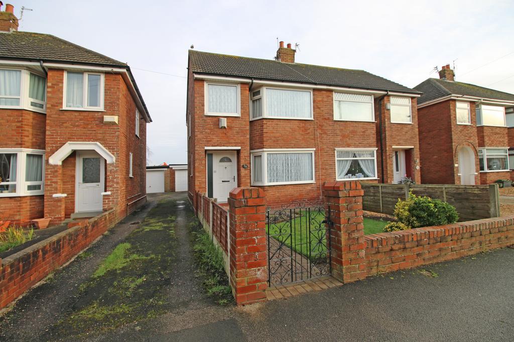 Wingate Avenue, ThorntonCleveleys, FY5 3 bed semidetached house £