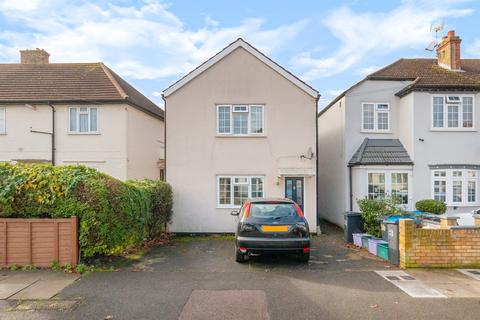 24b Warminster Way, Mitcham, CR4 1AD