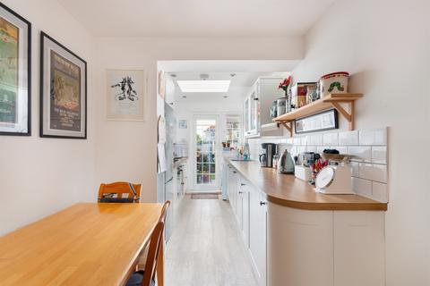 24b Warminster Way, Mitcham, CR4 1AD