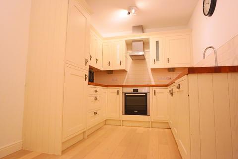 2 bedroom flat to rent, Fettes Row, New Town, Edinburgh, EH3