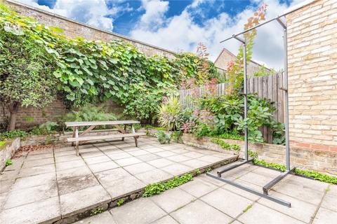 4 bedroom terraced house to rent, Altenburg Gardens, London