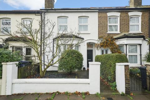 21 Station Road, London, W7 3JD