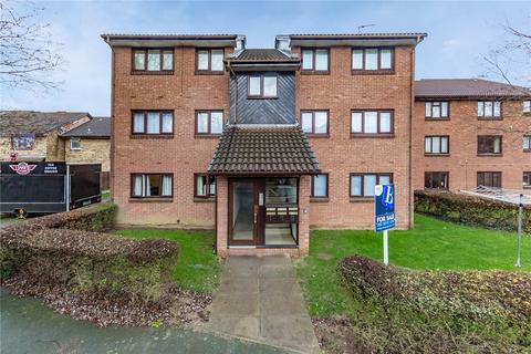 8 Sapphire Close, Dagenham, RM8 1UF