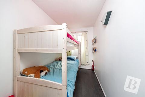 8 Sapphire Close, Dagenham, RM8 1UF