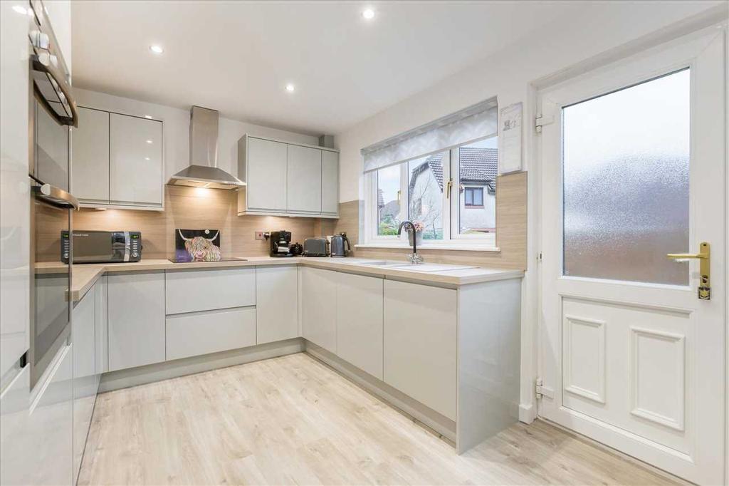 Kitchen (1)