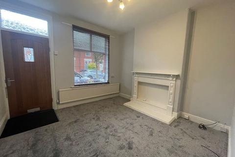 2 bedroom semi-detached house to rent, Onslow Road, Edgeley