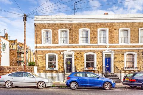 10 Coleman Fields, London, N1 7AG