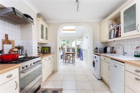 10 Coleman Fields, London, N1 7AG