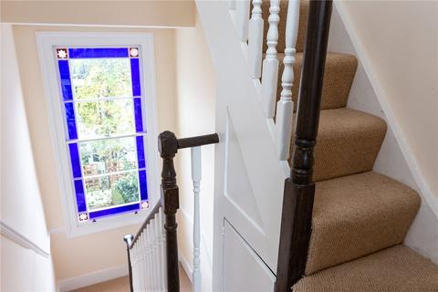 10 Coleman Fields, London, N1 7AG