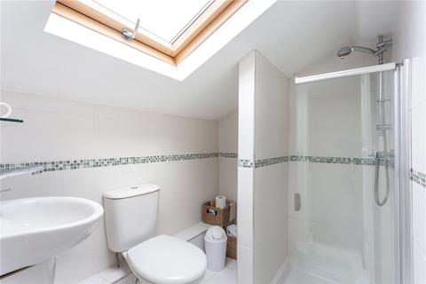 10 Coleman Fields, London, N1 7AG