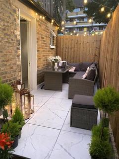 Flat A, 17 Ringcroft Street, London, N7 8ND