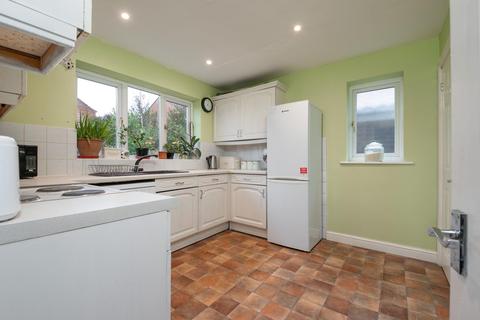 24 Moorfields, Raskelf, York, YO61 3UZ