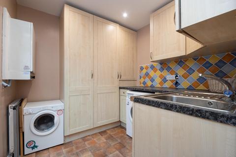 24 Moorfields, Raskelf, York, YO61 3UZ