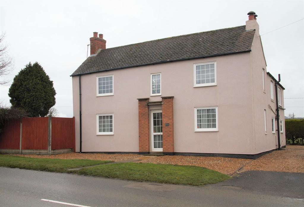 Brick Kiln Road, Raunds, Wellingborough, NN9 3 bed character property