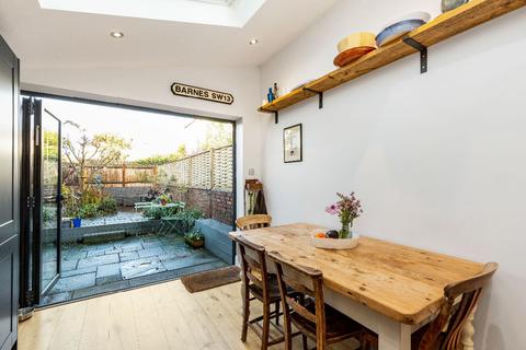 51 Railway Side, London, SW13 0PN