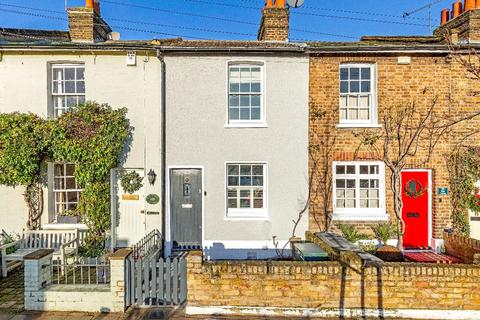 51 Railway Side, London, SW13 0PN