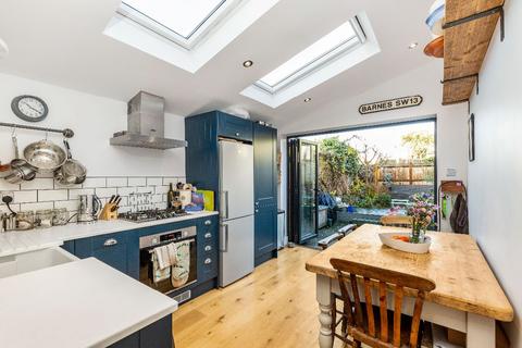 51 Railway Side, London, SW13 0PN