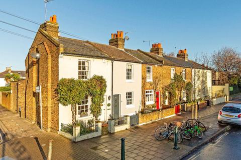 51 Railway Side, London, SW13 0PN