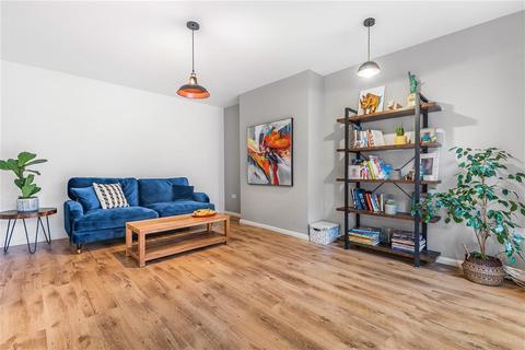 24 Fermor Way, Crowborough, TN6 3BD