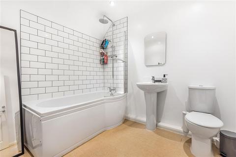 24 Fermor Way, Crowborough, TN6 3BD