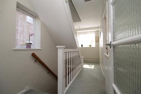 43 Millside, Carshalton, SM5 2BQ