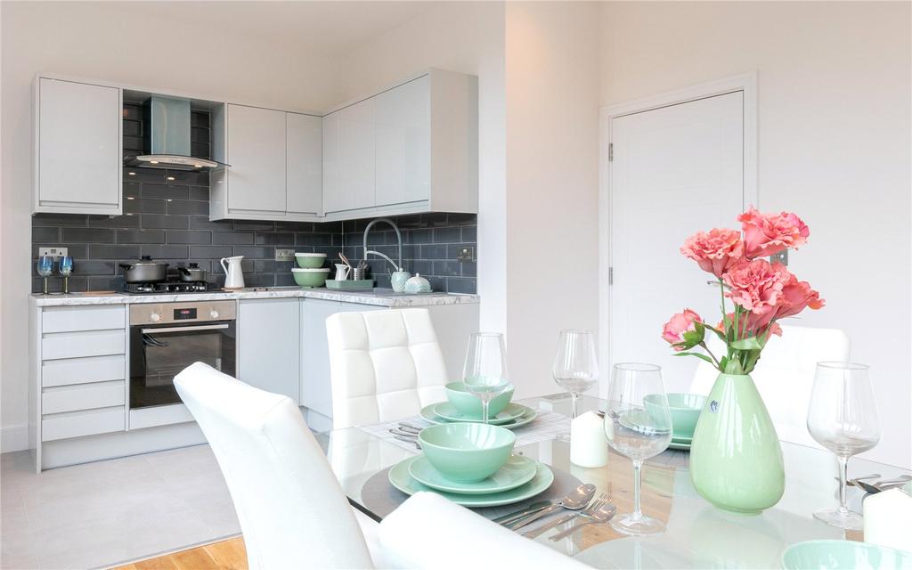 L'aviner, Opladen Way, Bracknell... 1 bed apartment £190,000