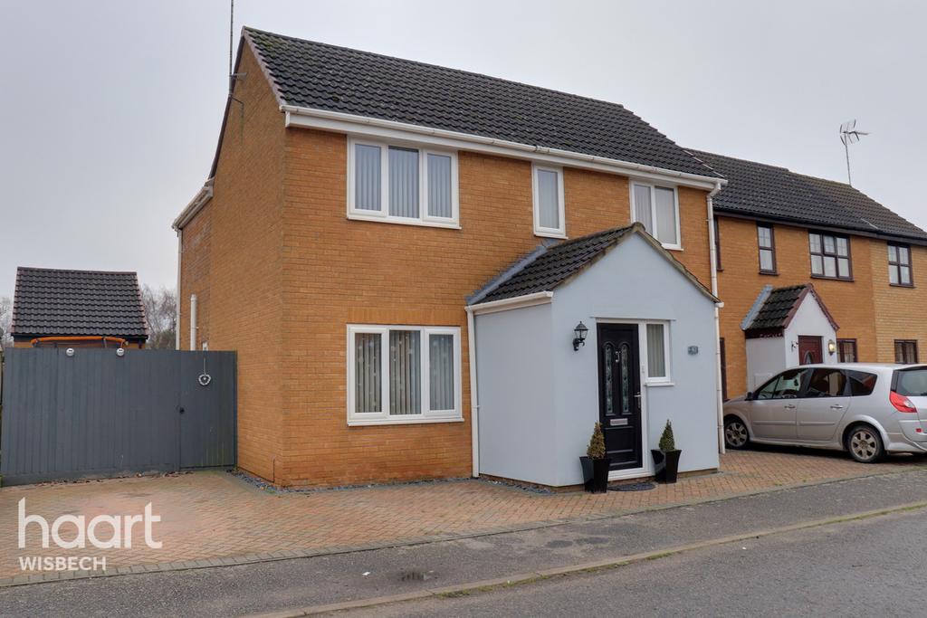 Isle Bridge Road Outwell 3 Bed Semi Detached House £225 000