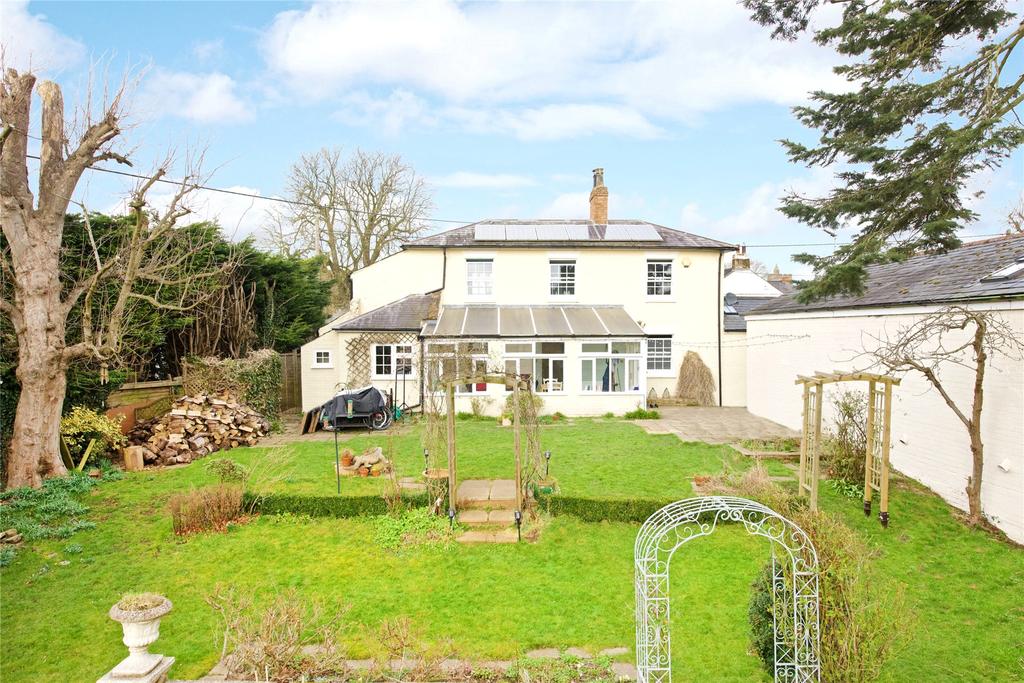 Spring Lane, Great Horwood, Buckinghamshire, MK17 4 bed detached house