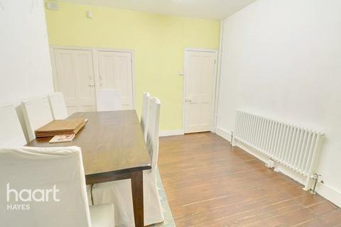 115 Myrtle Road, Hounslow, TW3 1QE