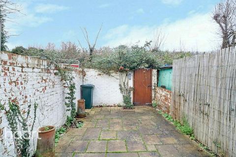 115 Myrtle Road, Hounslow, TW3 1QE