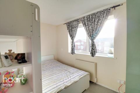 99 Evergreen Way, Hayes, UB3 2BH