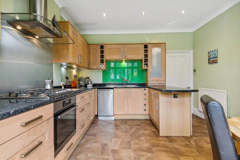 Kitchen/Dining