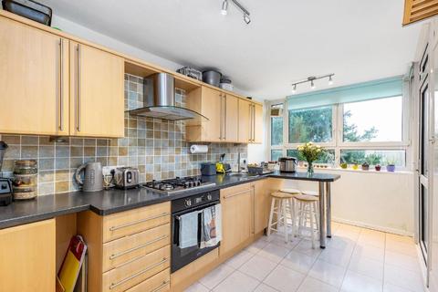 5 Winterfold Close, London, SW19 6LE